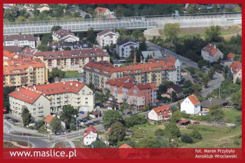 1. Maślice z lotu ptaka ul. Pilczycka - siedziba Spółdzielni Budowlano-Mieszkaniowej Maślice
