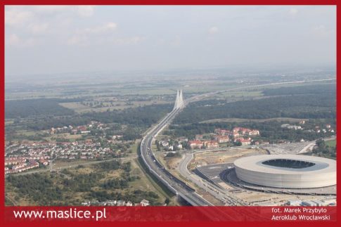 6. Maślice zdjęcia z lotu ptaka Autostradowa Obwodnica Wrocławia i Stadion Miejski