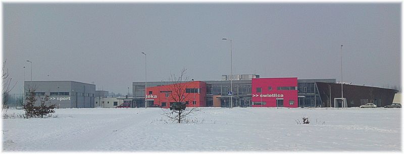 Superszkoła na Maślicach.